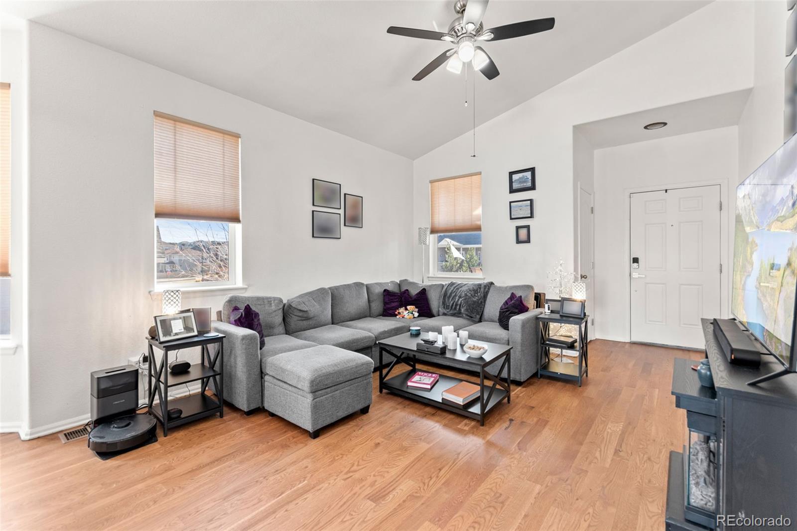 3673 Champagne Avenue