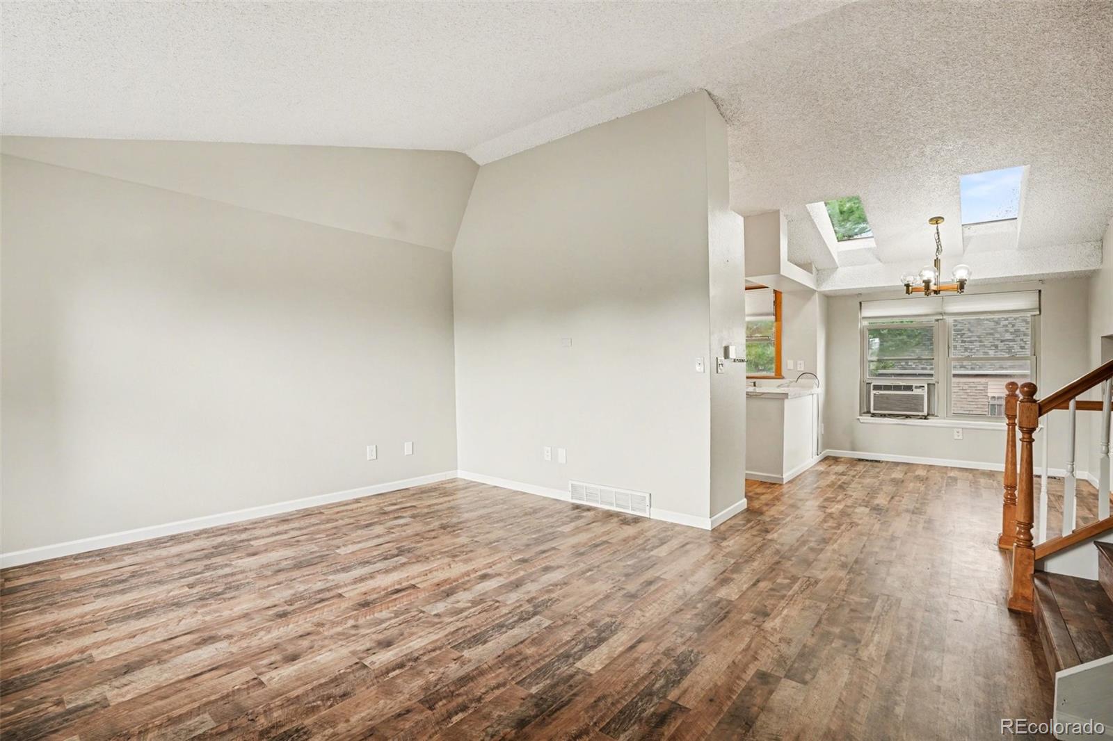 4245 Bluejay Court