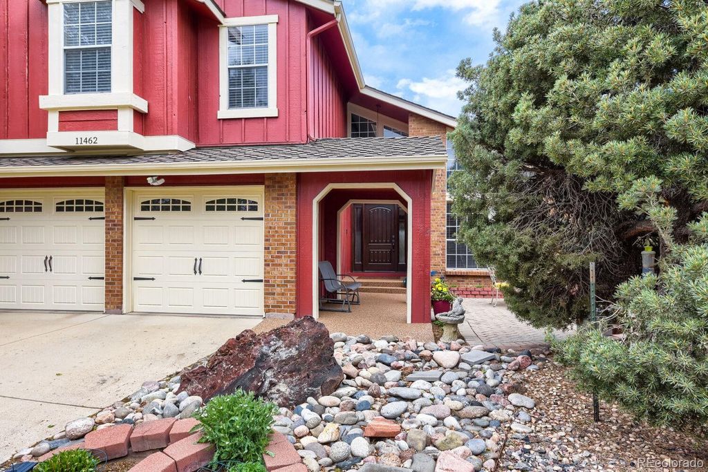 Photo of 11462 W Cimarrona Peak, Littleton, CO 80127 (MLS # 2075608)