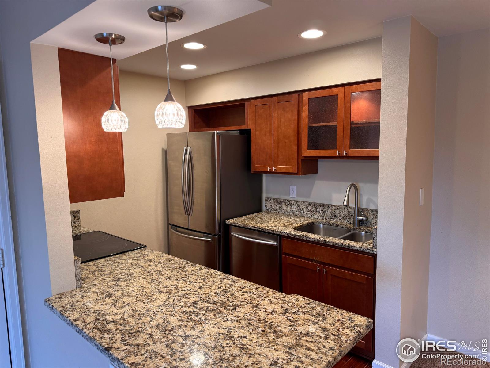 4658 White Rock Circle 5