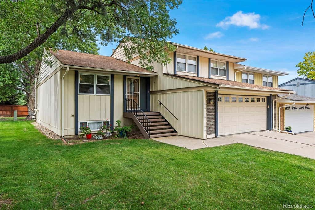 Photo of 7449 W Maple Drive, Lakewood, CO 80226 (MLS # 9069103)