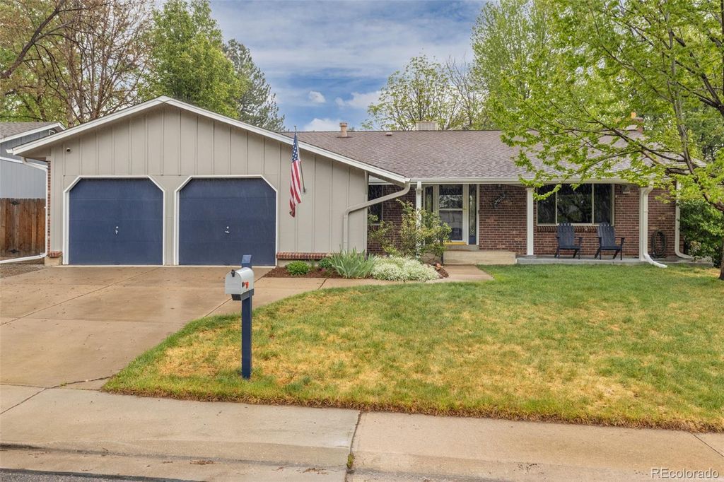 Photo of 2622 S Brentwood Court, Lakewood, CO 80227 (MLS # 6908752)