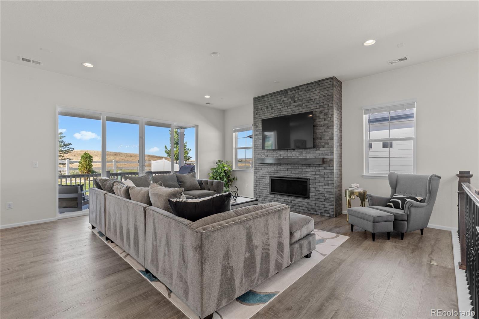 6083 Saddle Bow Avenue