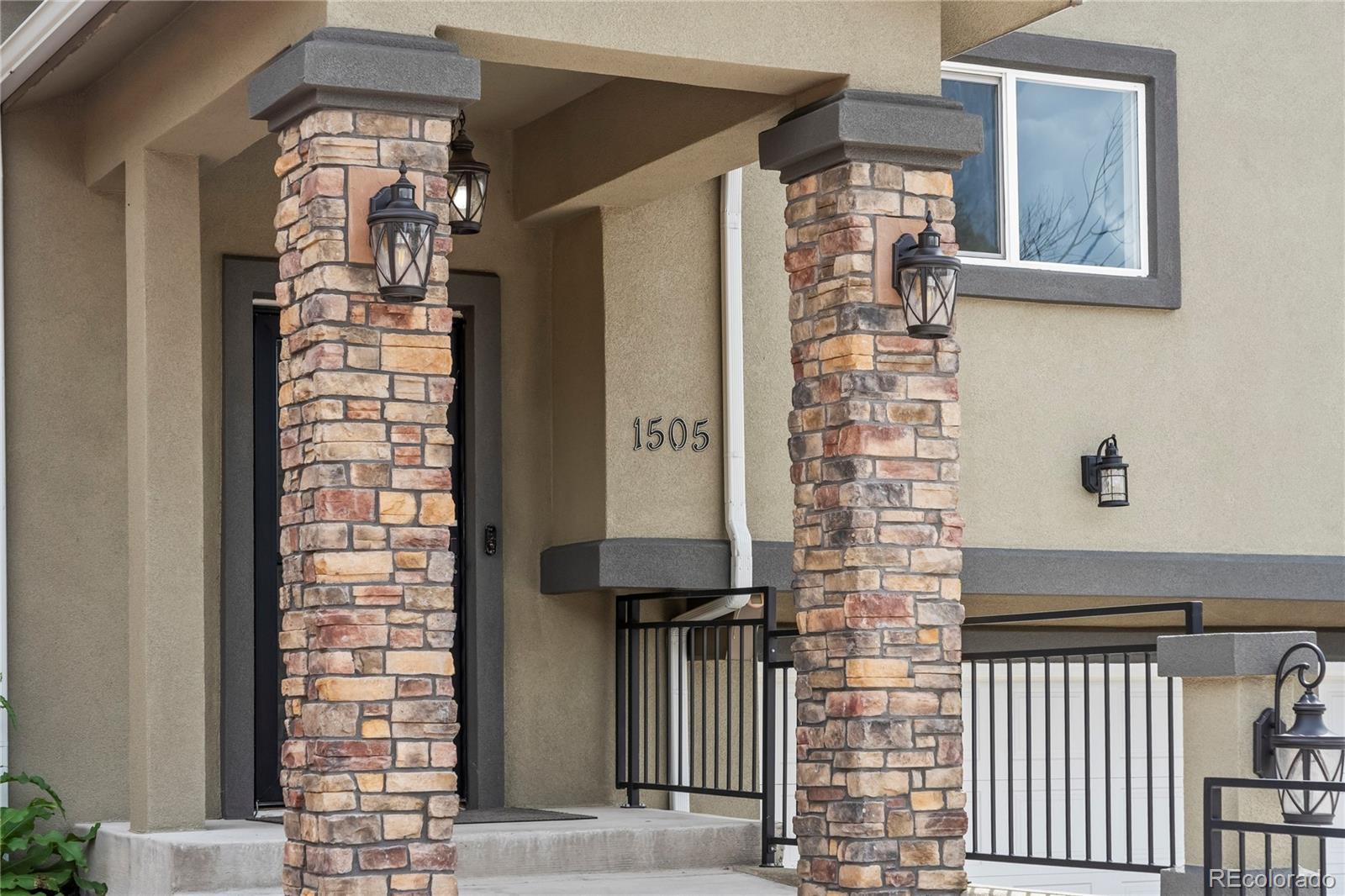 1505 Mckay Way