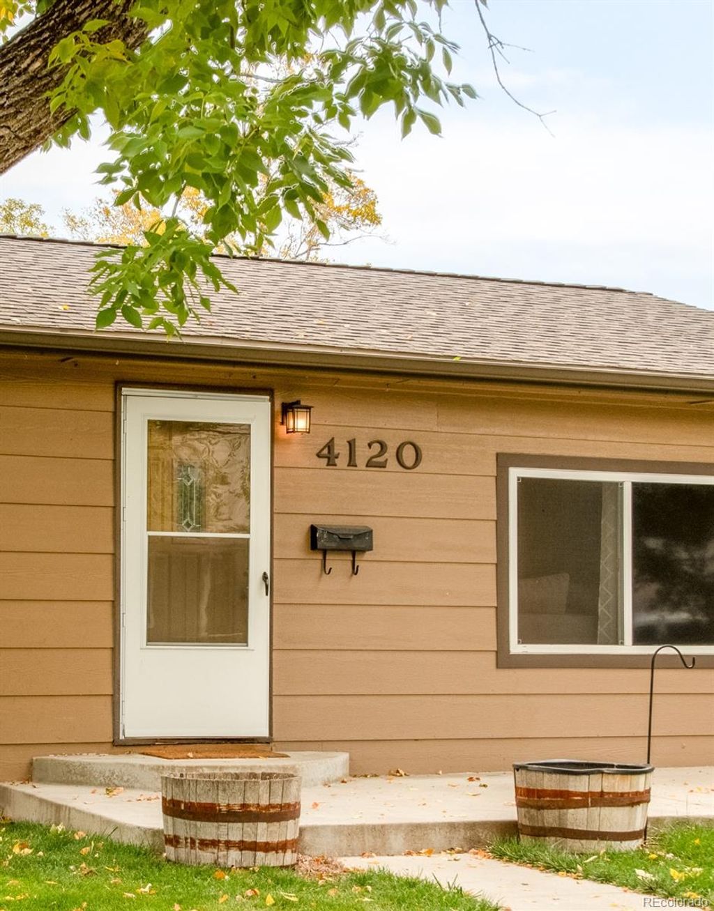 Photo of 4120 S Lipan Street, Englewood, CO 80110 (MLS # 4134717)