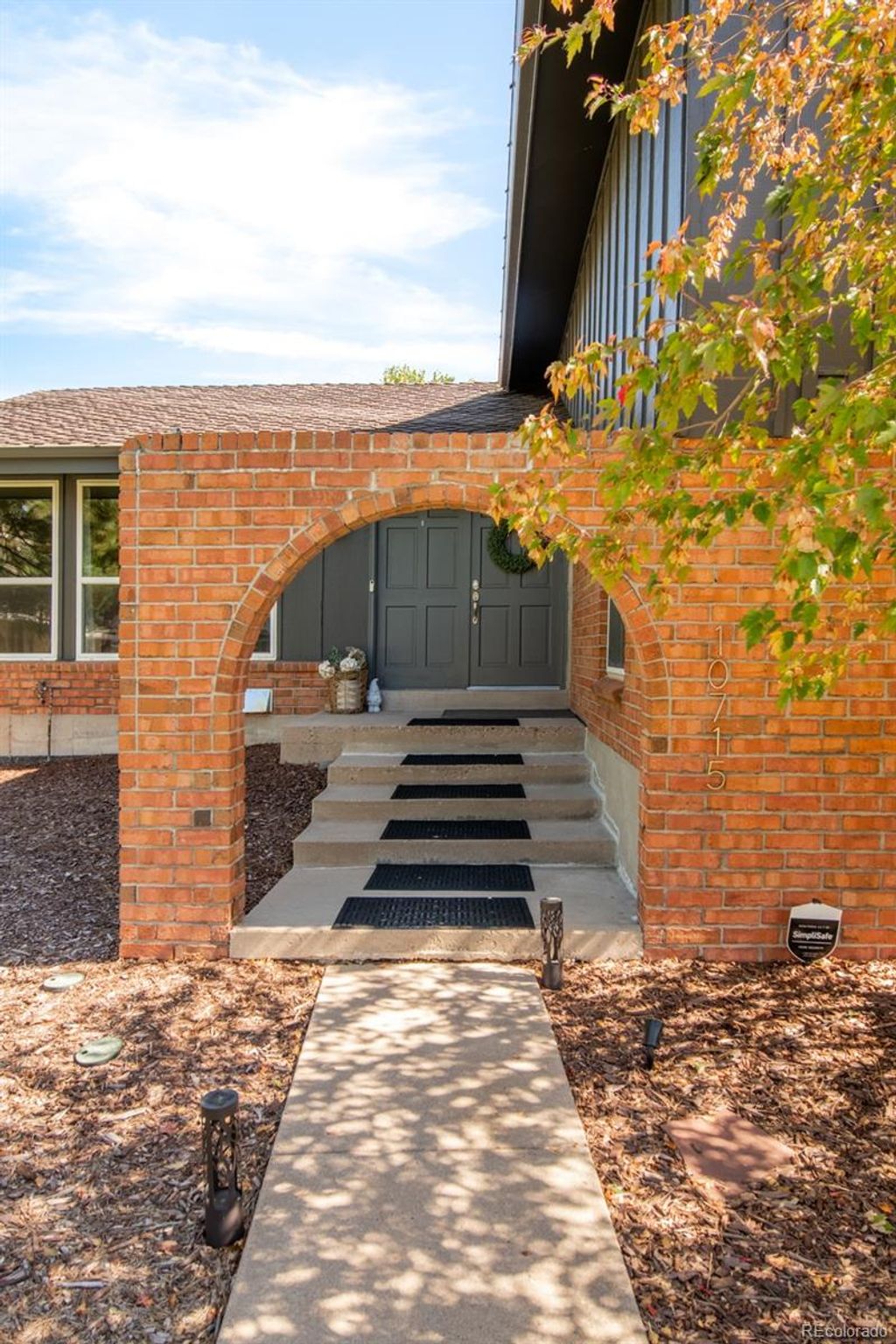 Photo of 10715 E Dorado Avenue, Englewood, CO 80111 (MLS # 3574157)