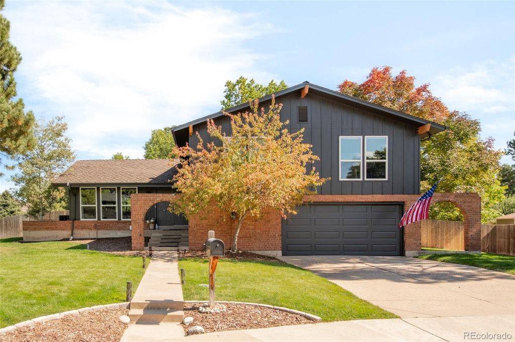 Photo of 10715 E Dorado Avenue, Englewood, CO 80111 (MLS # 3574157)
