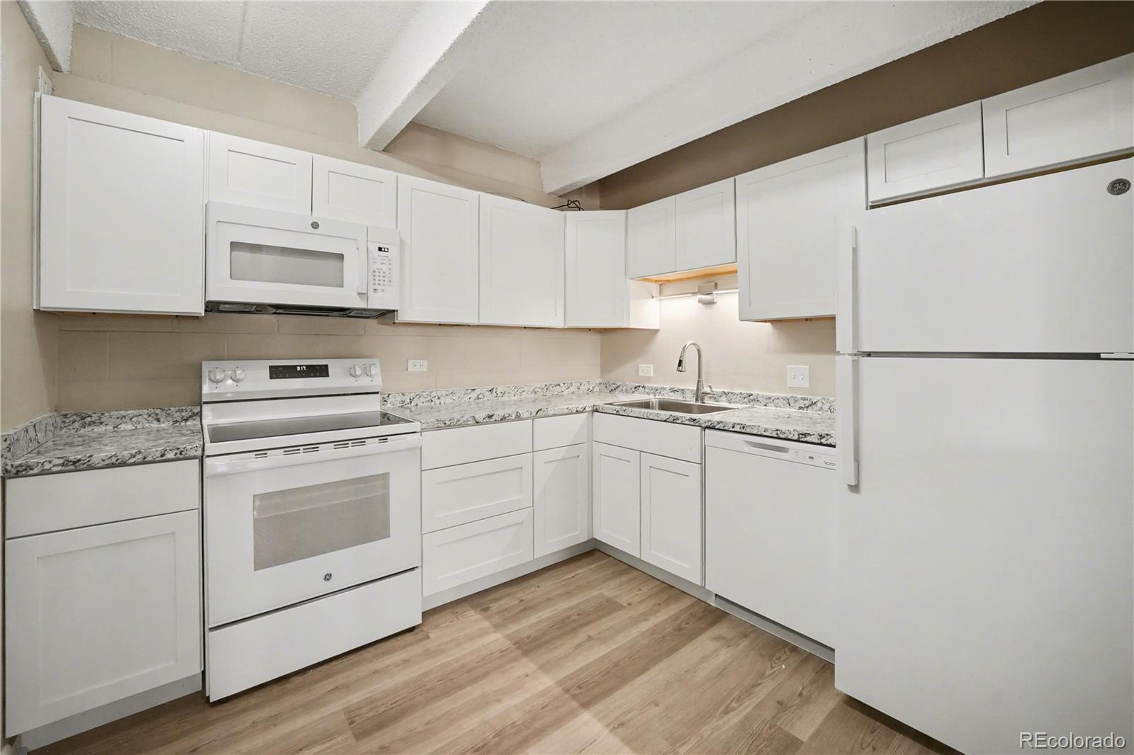 555 E 10th Avenue 211