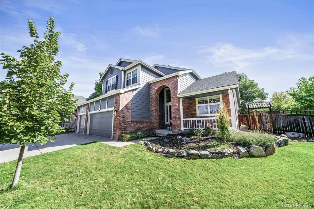 Photo of 990 Sassafras Lane, Broomfield, CO 80020 (MLS # 4482890)