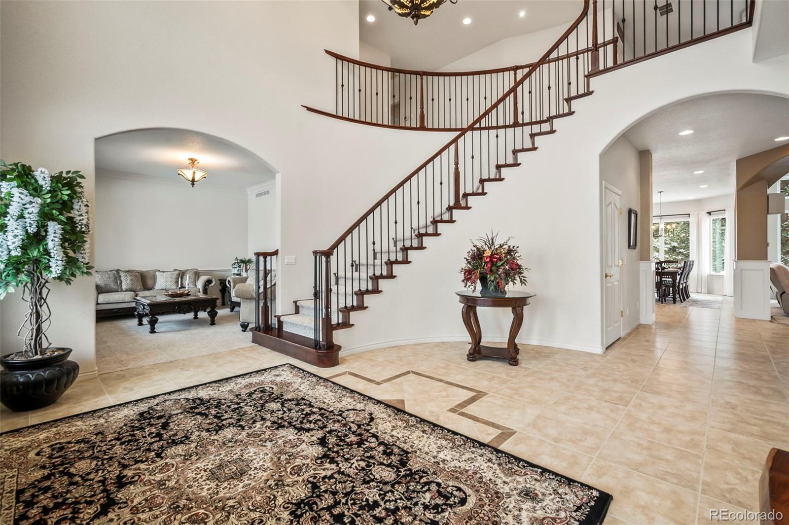 36412 Paradise Circle