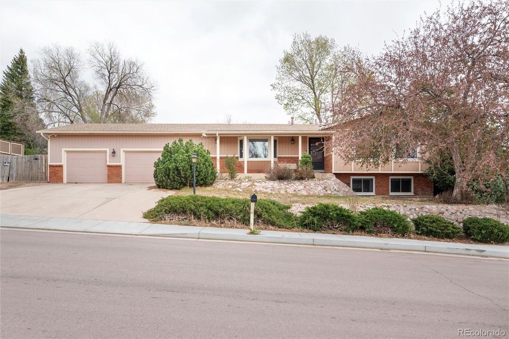 Photo of 3435 Cortina Drive, Colorado Springs, CO 80918 (MLS # 3006758)