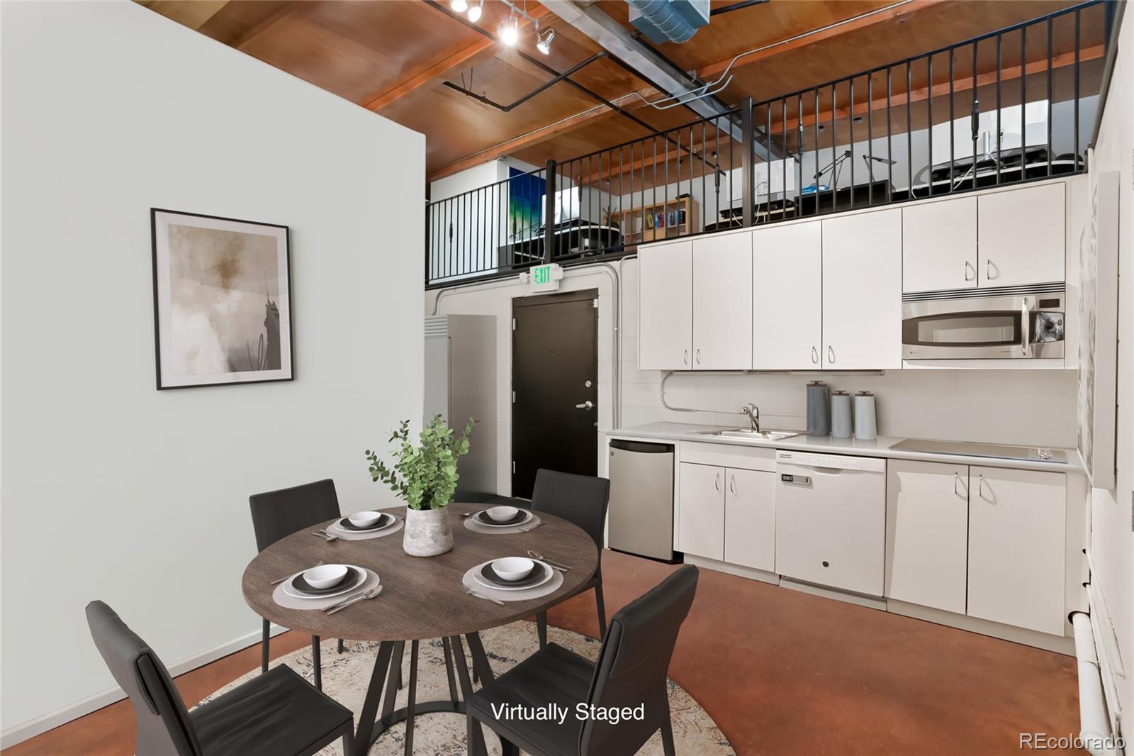 209 Kalamath Street 17