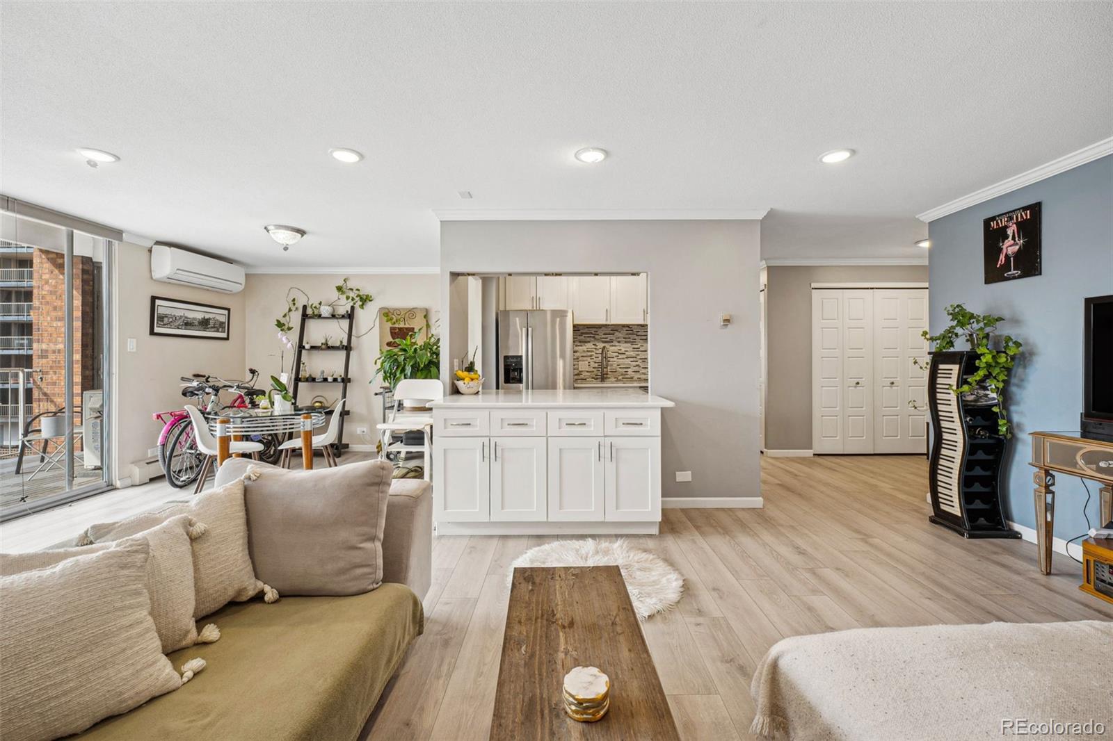 955 Eudora Street 307E