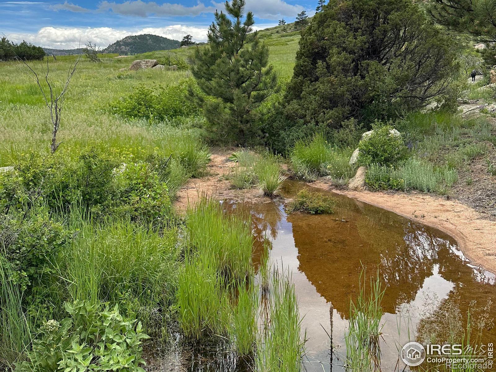 2302 W County Road 82e