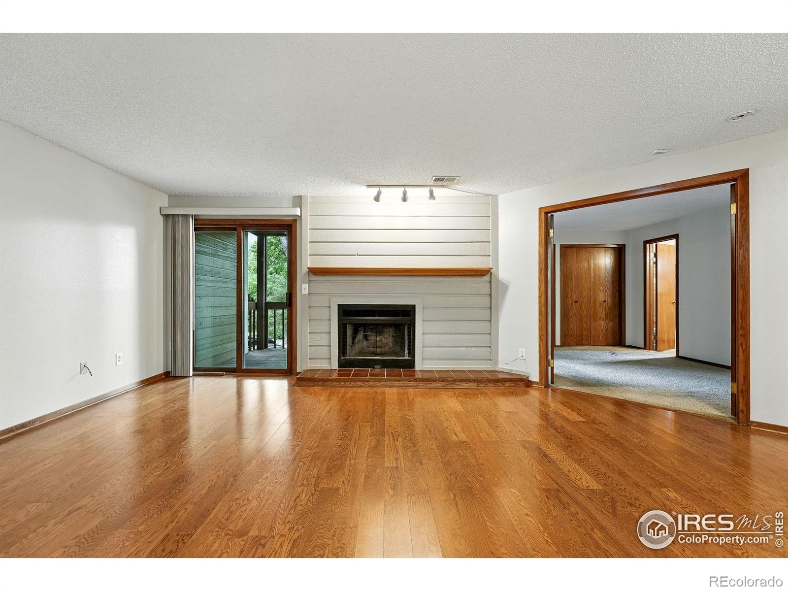 2960 Shadow Creek Drive 201, Boulder, CO, 80303 1 2960 Shadow Creek Drive 201