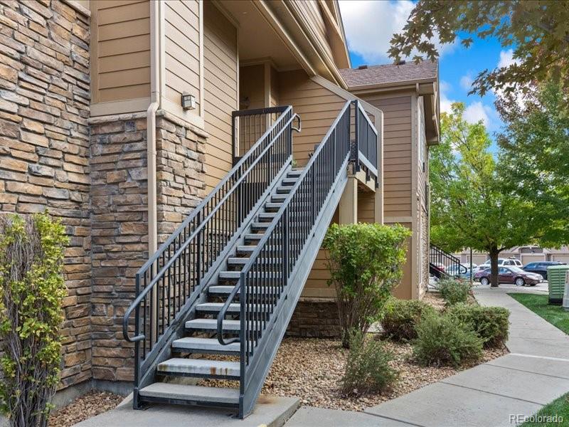 10056 W Unser Drive 204