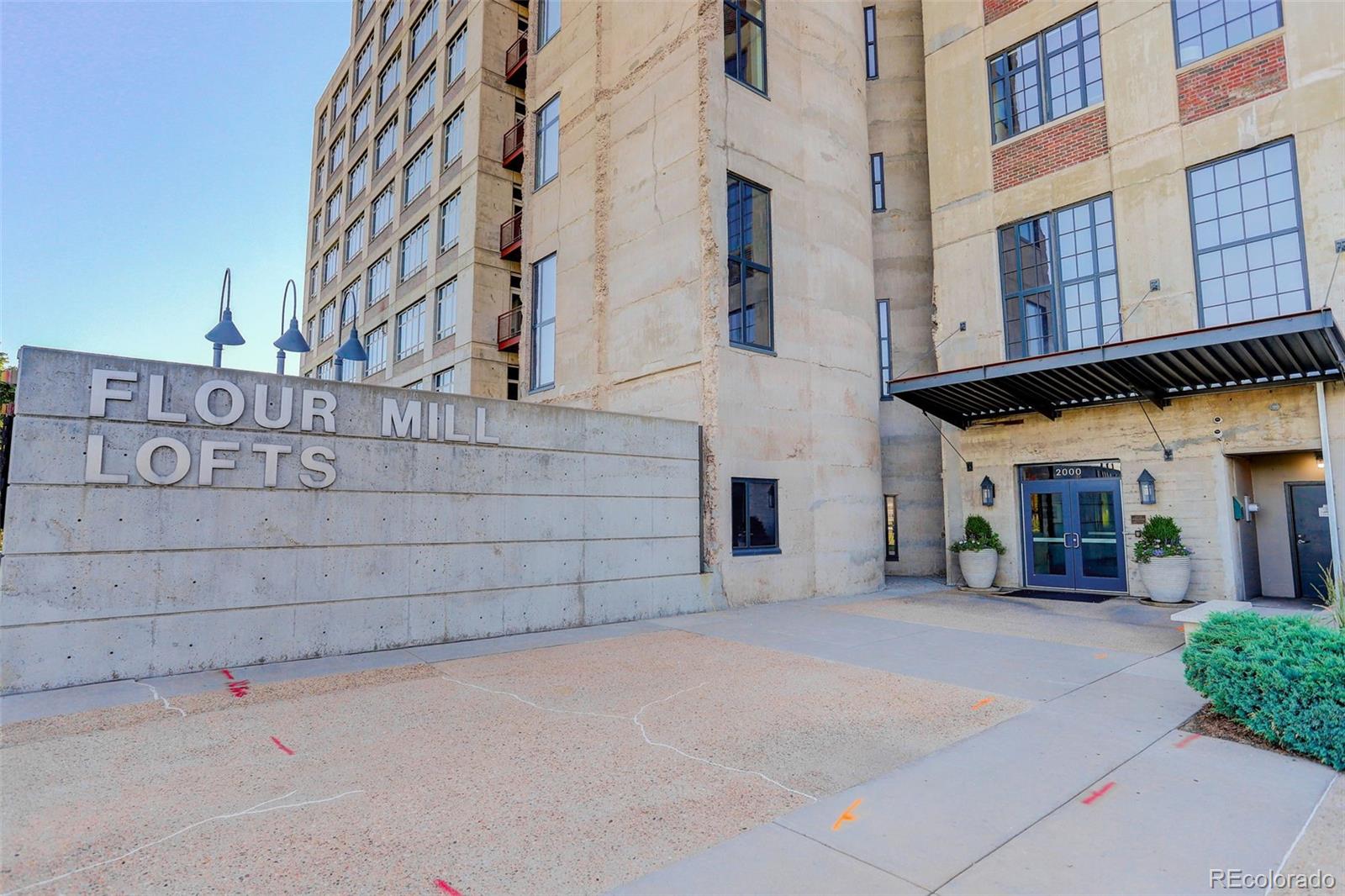 2000 Little Raven Street 501