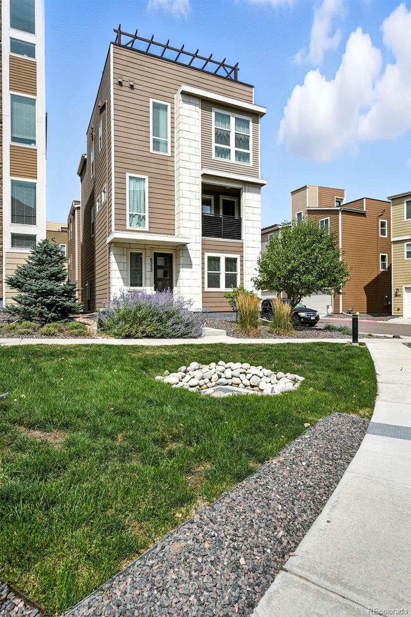 8332 Rivulet Point
