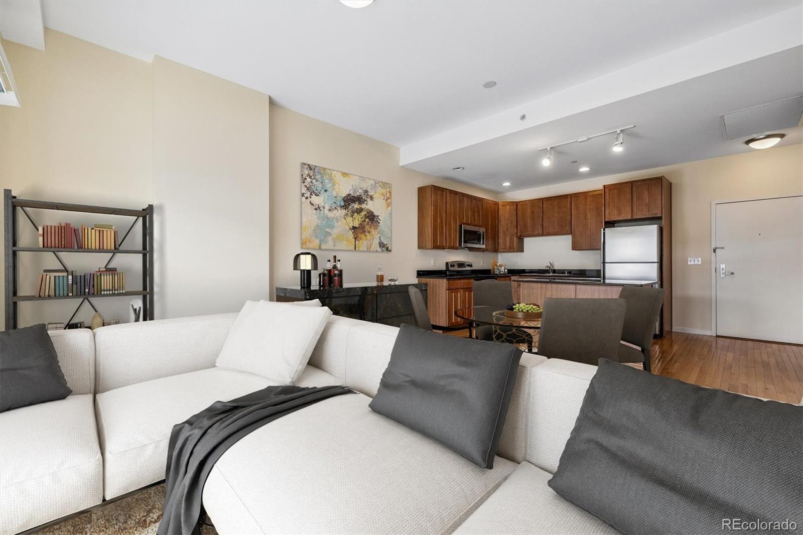 1950 N Logan Street 508