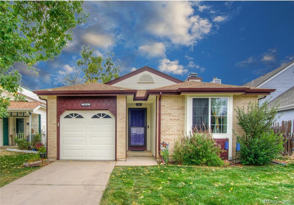 Photo of 5696 S Zinnia Street, Littleton, CO 80127 (MLS # 6984075)