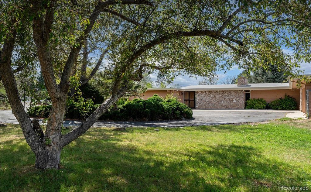 Photo of 1 Middle Road, Cherry Hills Village, CO 80113 (MLS # 3185509)