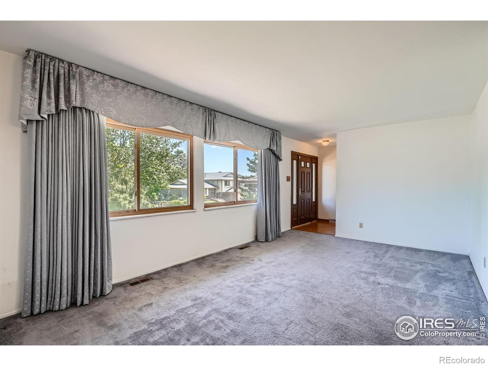 1951 S Deframe Way, Lakewood, CO, 80228 3 1951 S Deframe Way