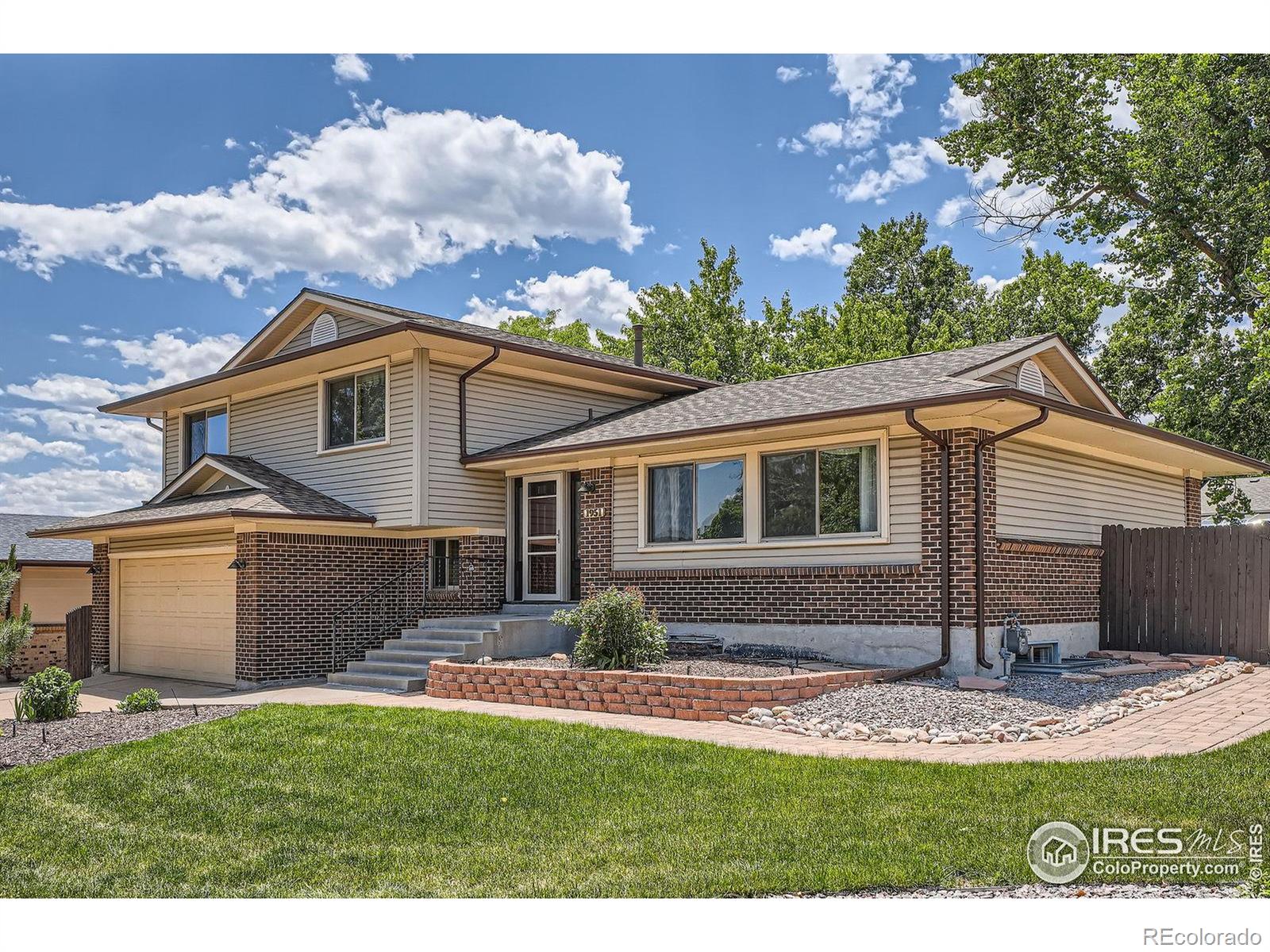 1951 S Deframe Way, Lakewood, CO, 80228 1 1951 S Deframe Way