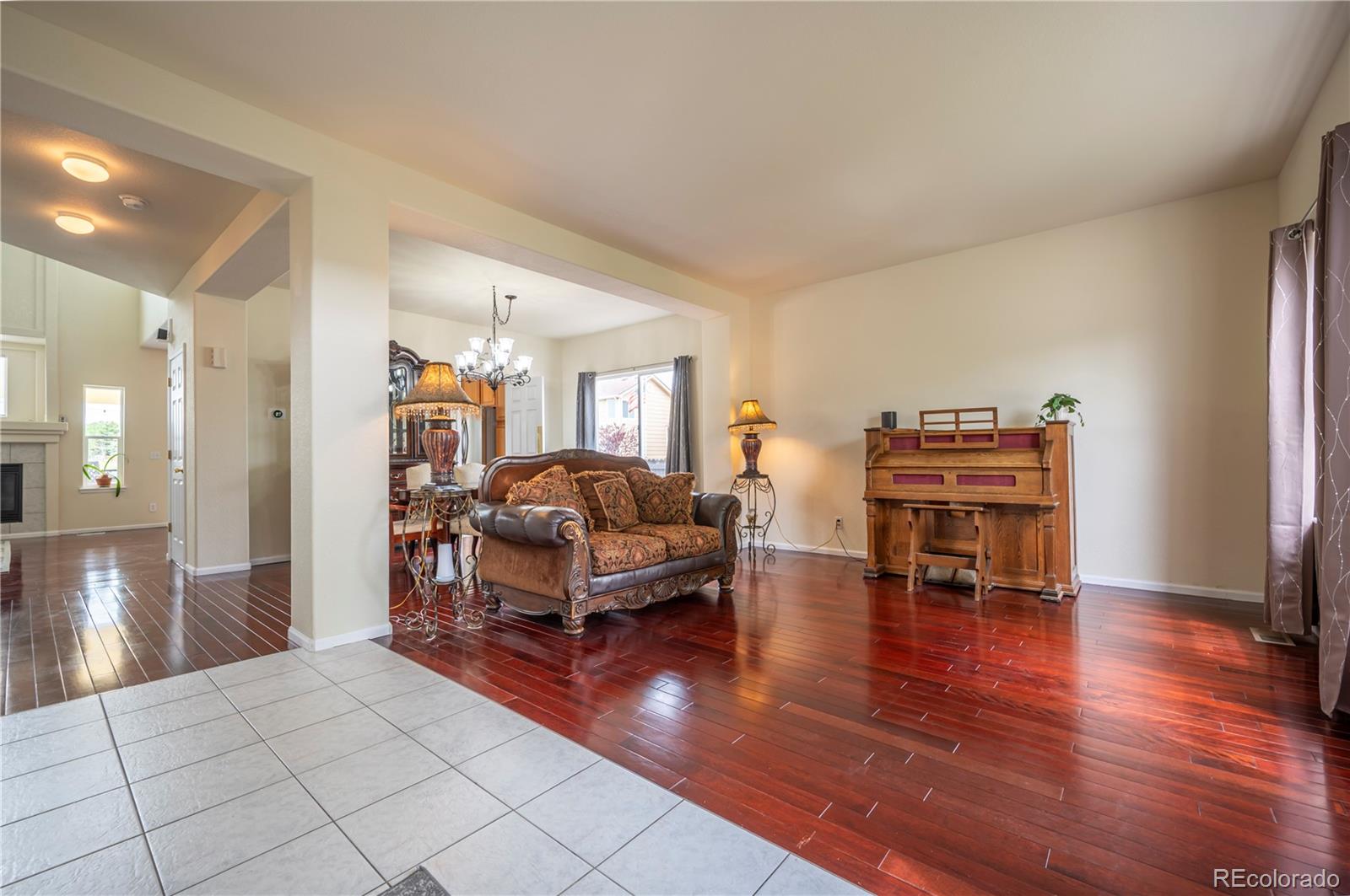 475 Hampstead Avenue