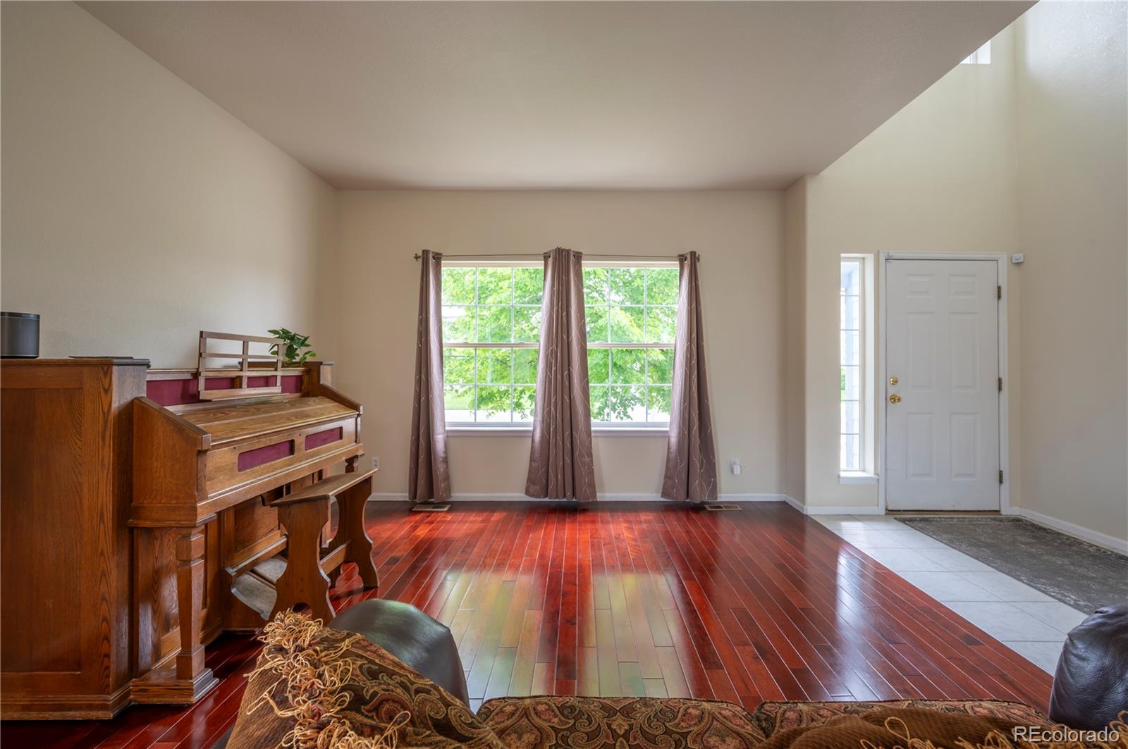 475 Hampstead Avenue