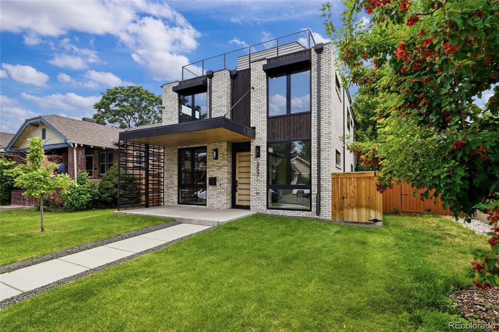 Photo of 357 S Franklin Street, Denver, CO 80209 (MLS # 7702957)