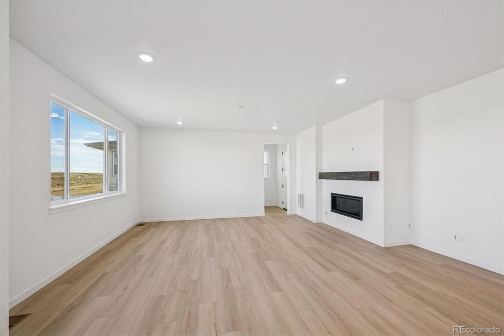 Photo of 6381 Hidden River Avenue, Loveland, CO 80538 (MLS # 1735342)