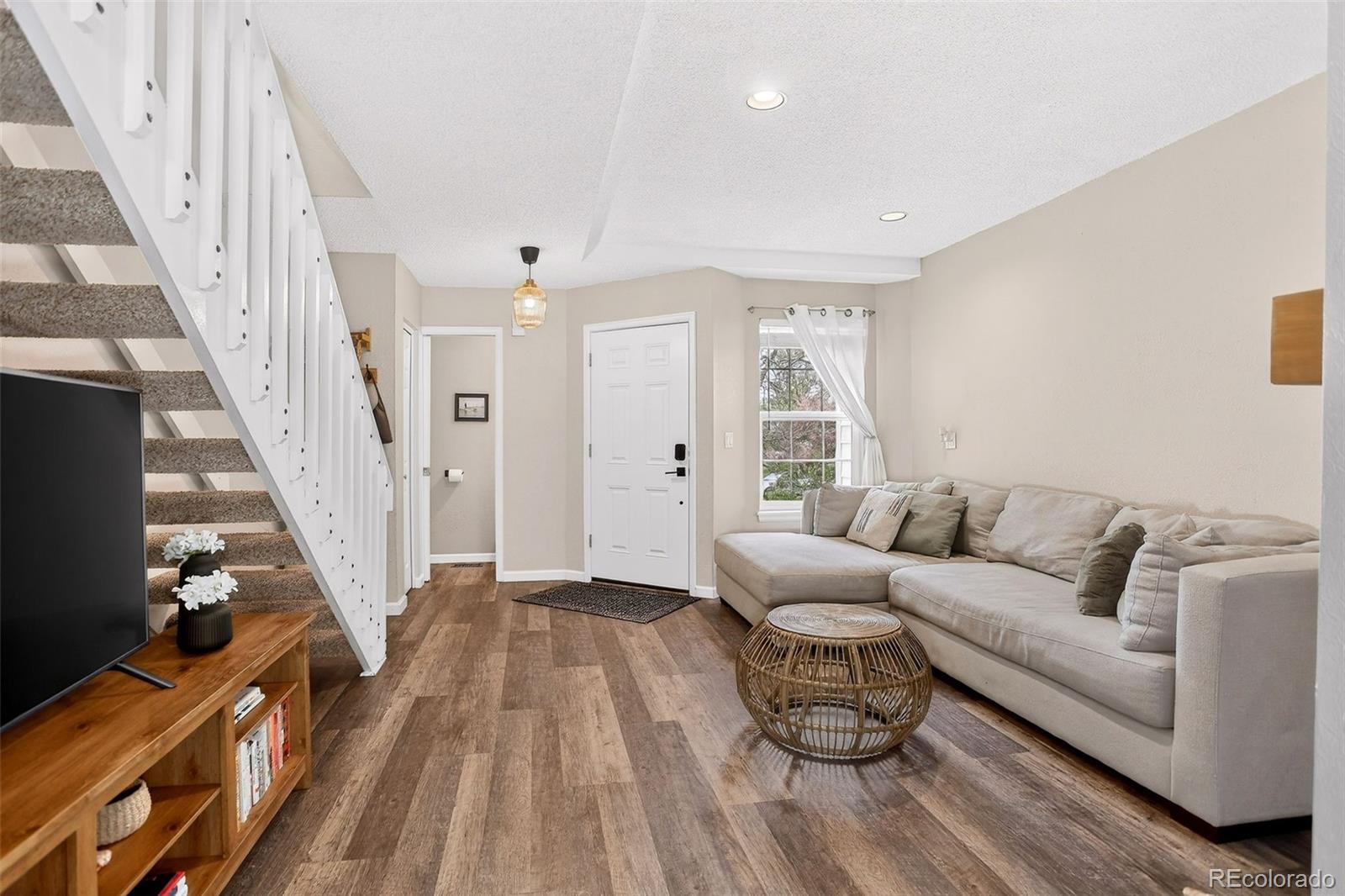 8698 W Plymouth Avenue