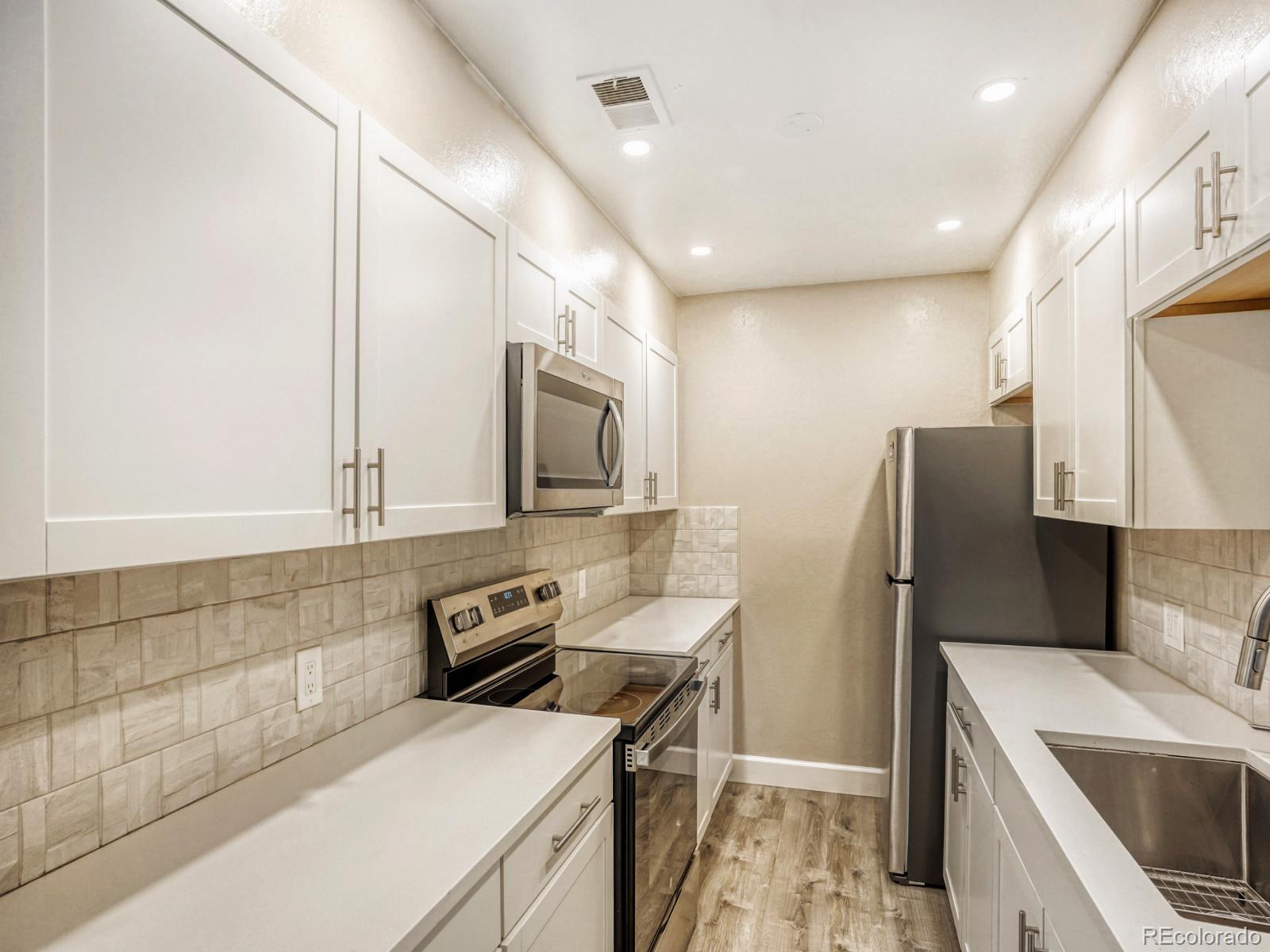 7525 W 62nd Avenue 10