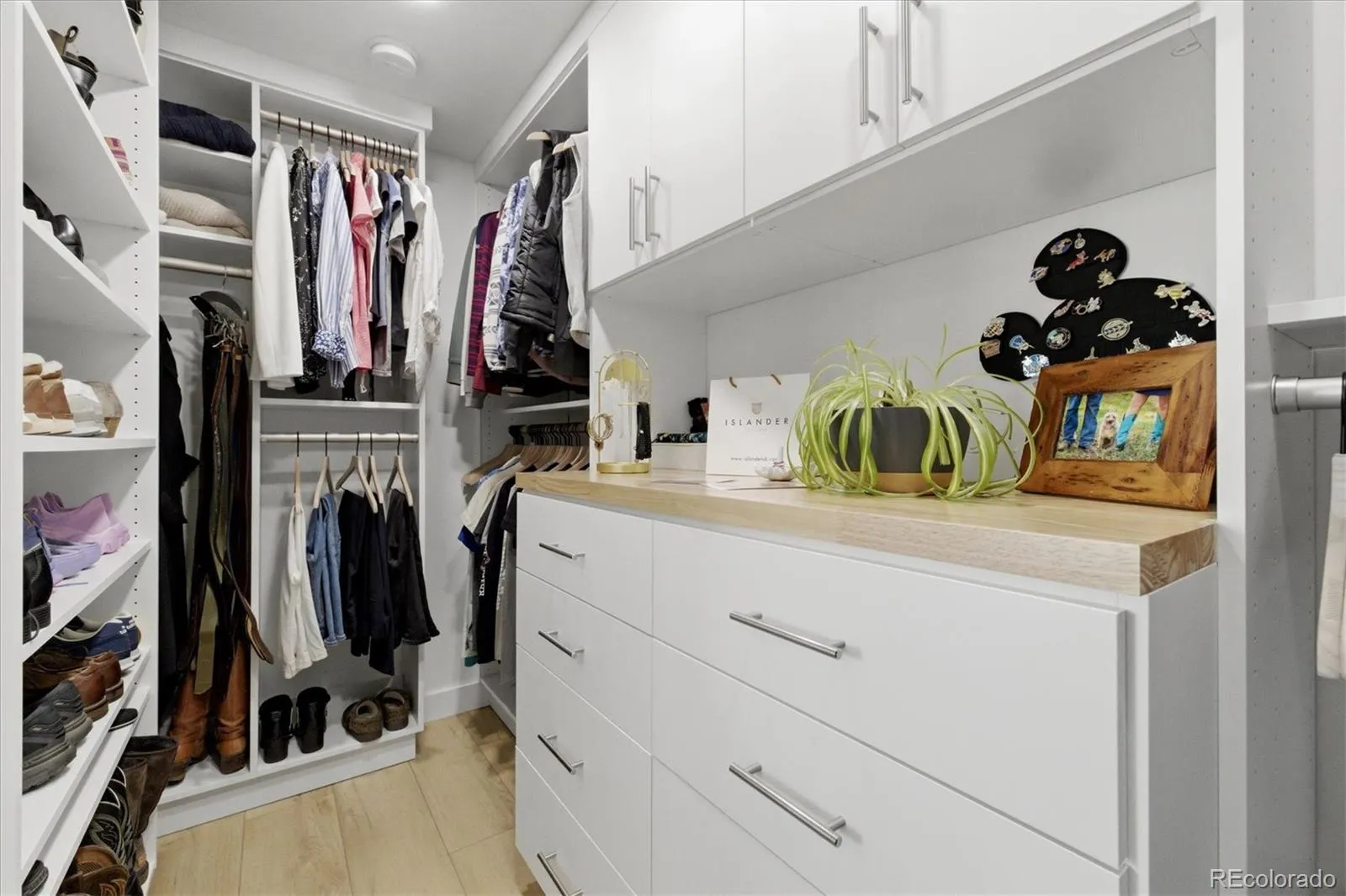 Brighton, Colorado 80601, United States, 3 Bedrooms Bedrooms, ,3 BathroomsBathrooms,Residential,Active,251369