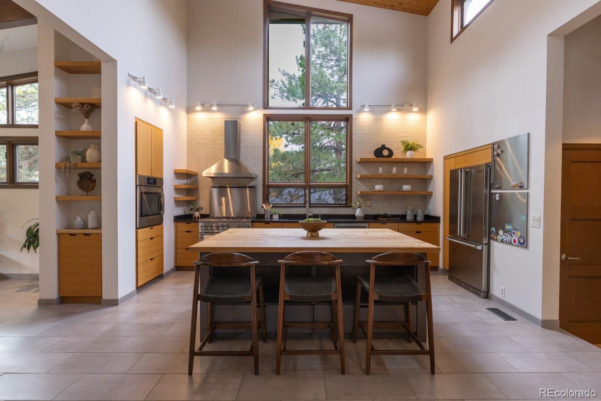 15050 Foothill Road