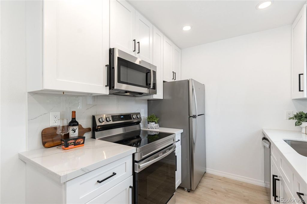 Photo of 10687 W 107th Avenue, Broomfield, CO 80021 (MLS # 2804016)