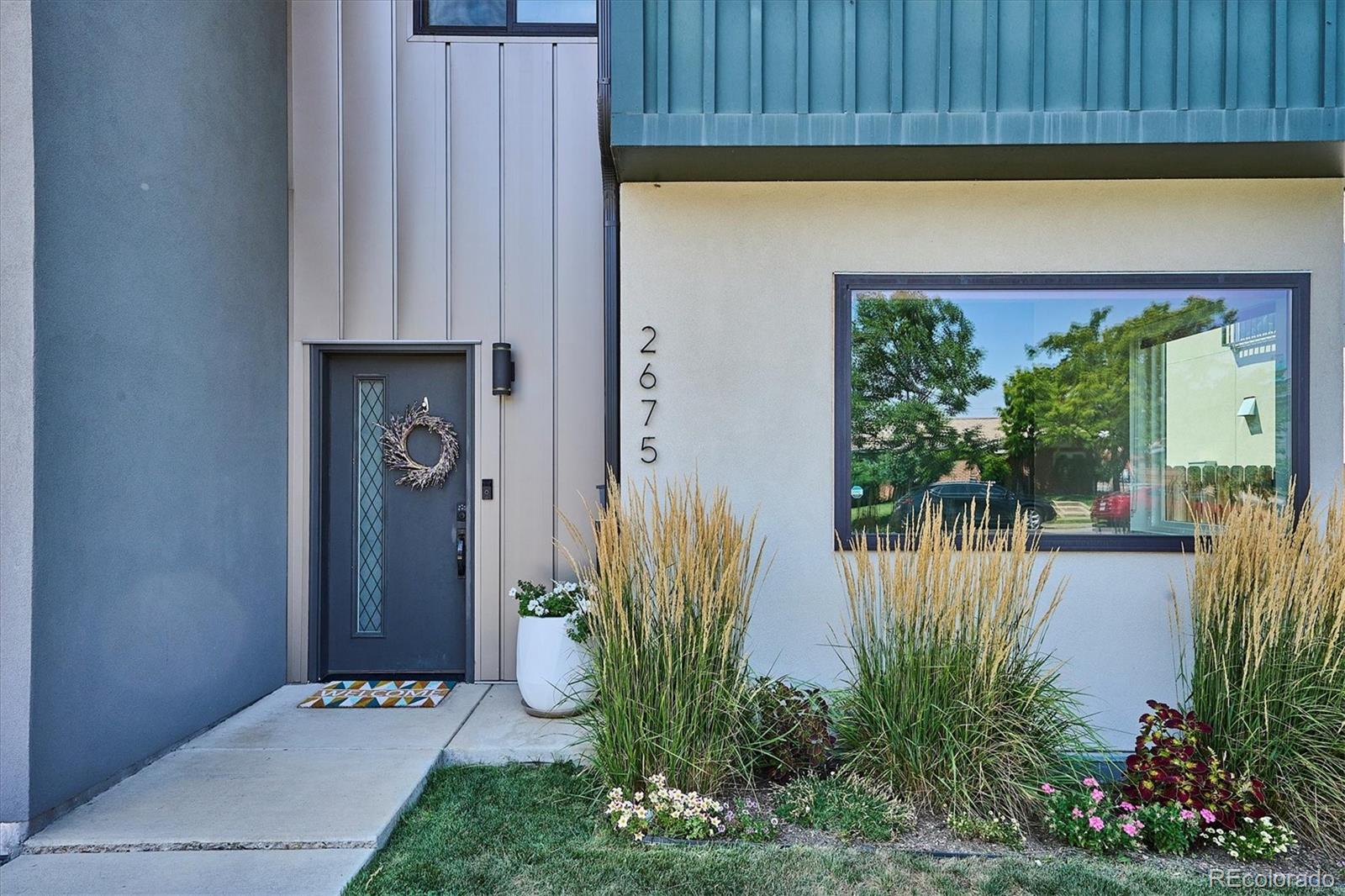 2675 S Acoma Street