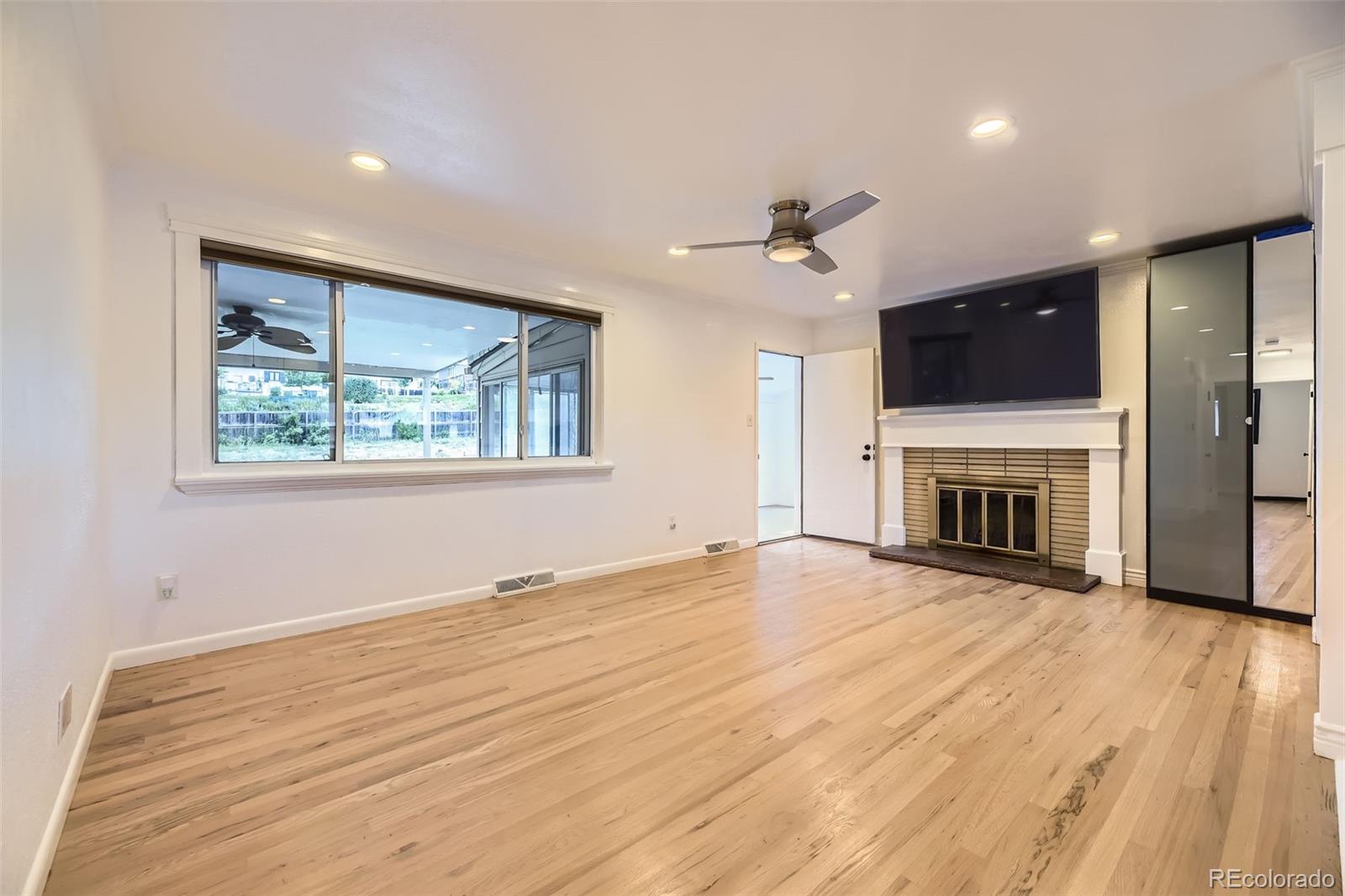 4244 W Monmouth Avenue