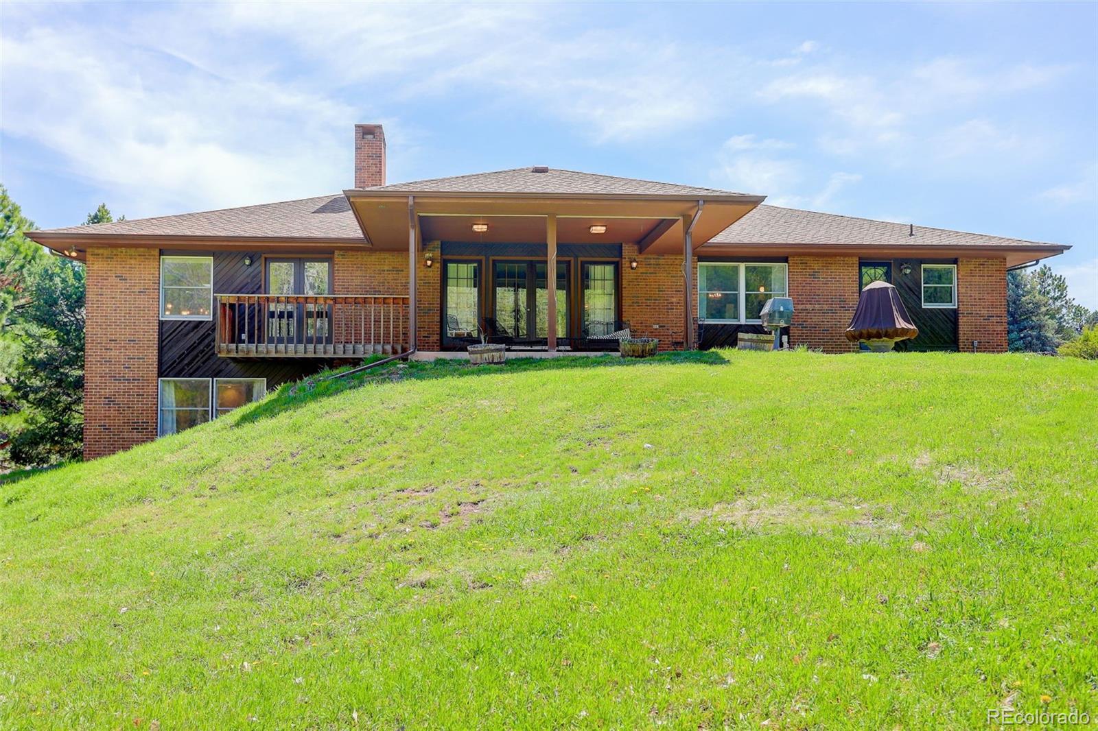 6155 Meadowbrook Drive