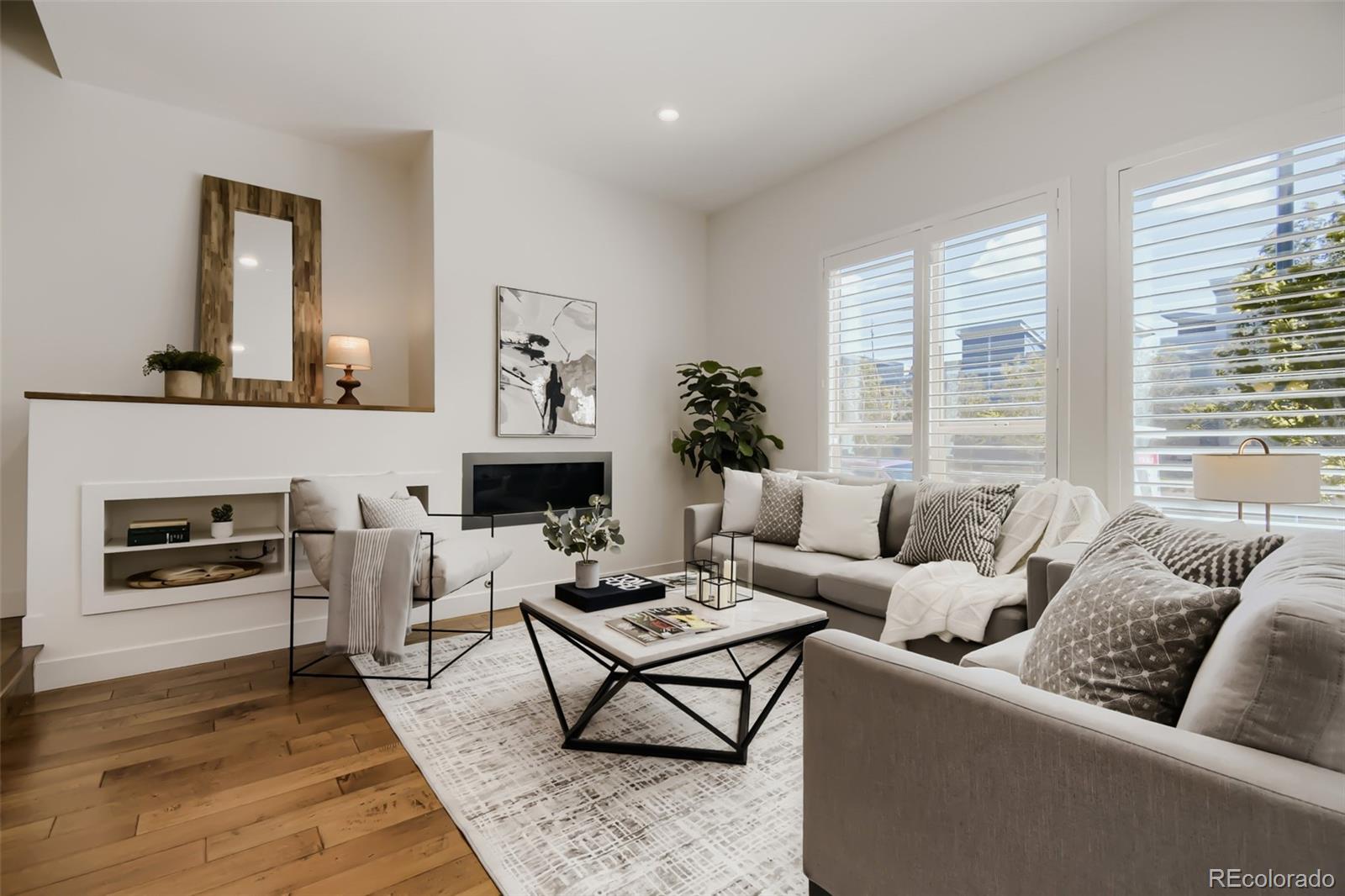 5053 Valentia Street 101