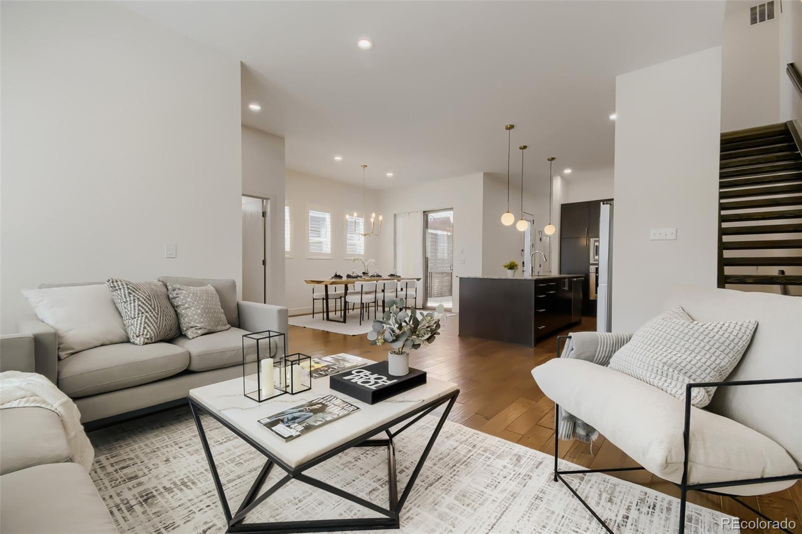 5053 Valentia Street 101