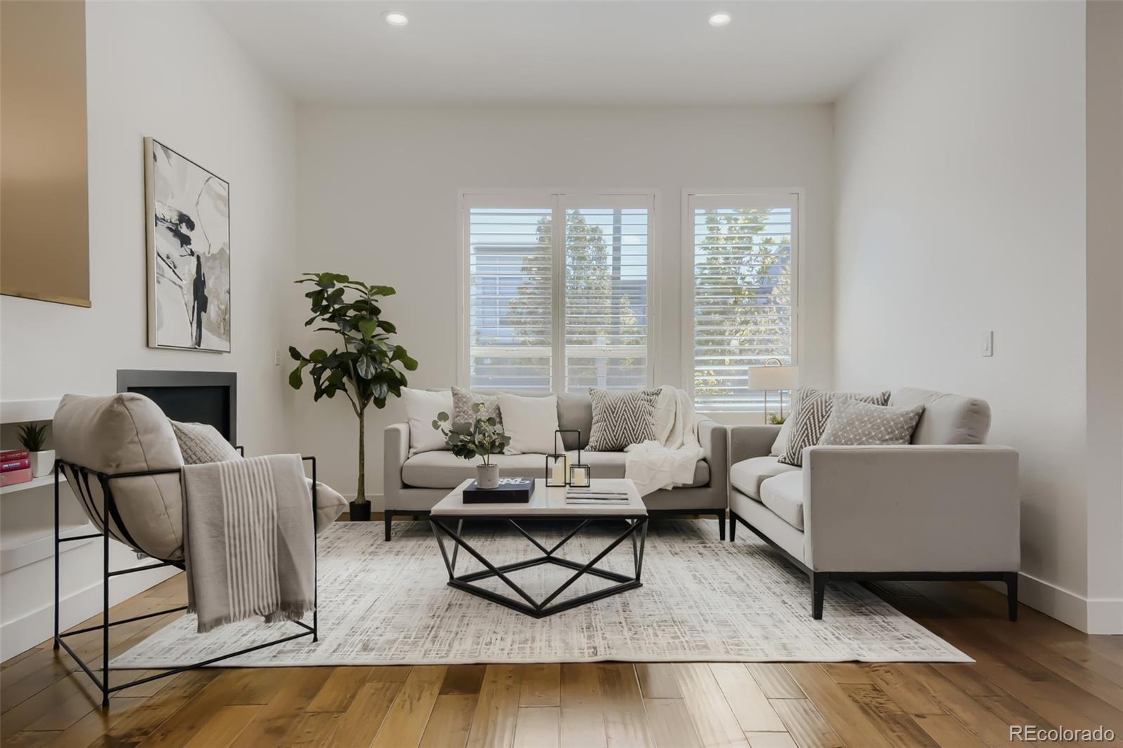5053 Valentia Street 101