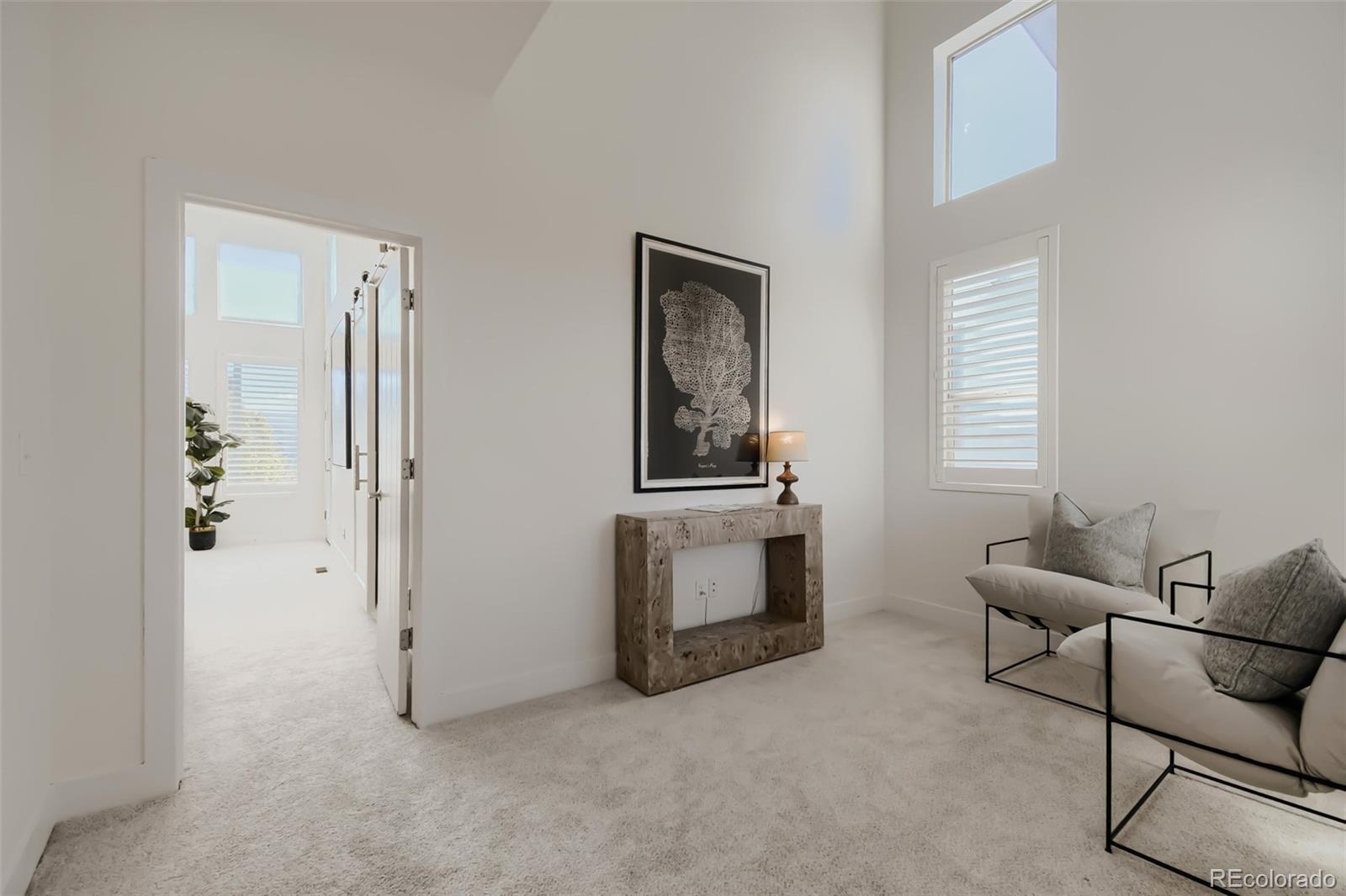 5053 Valentia Street 101