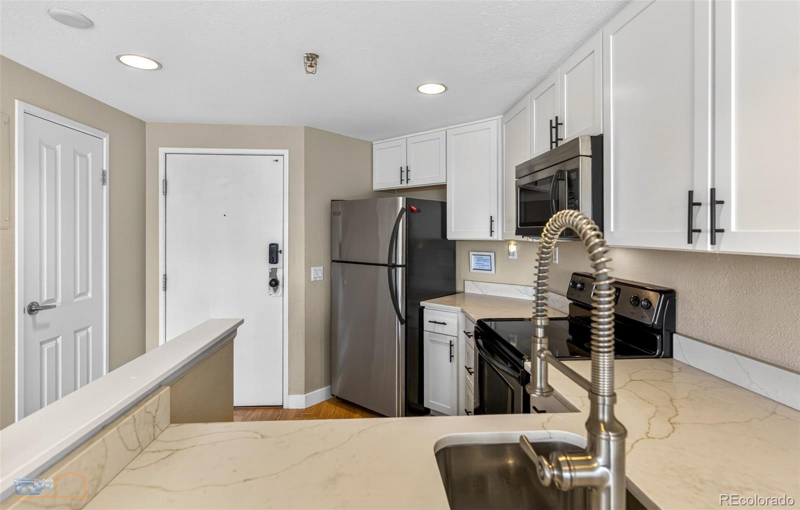 100 Park Avenue 1305