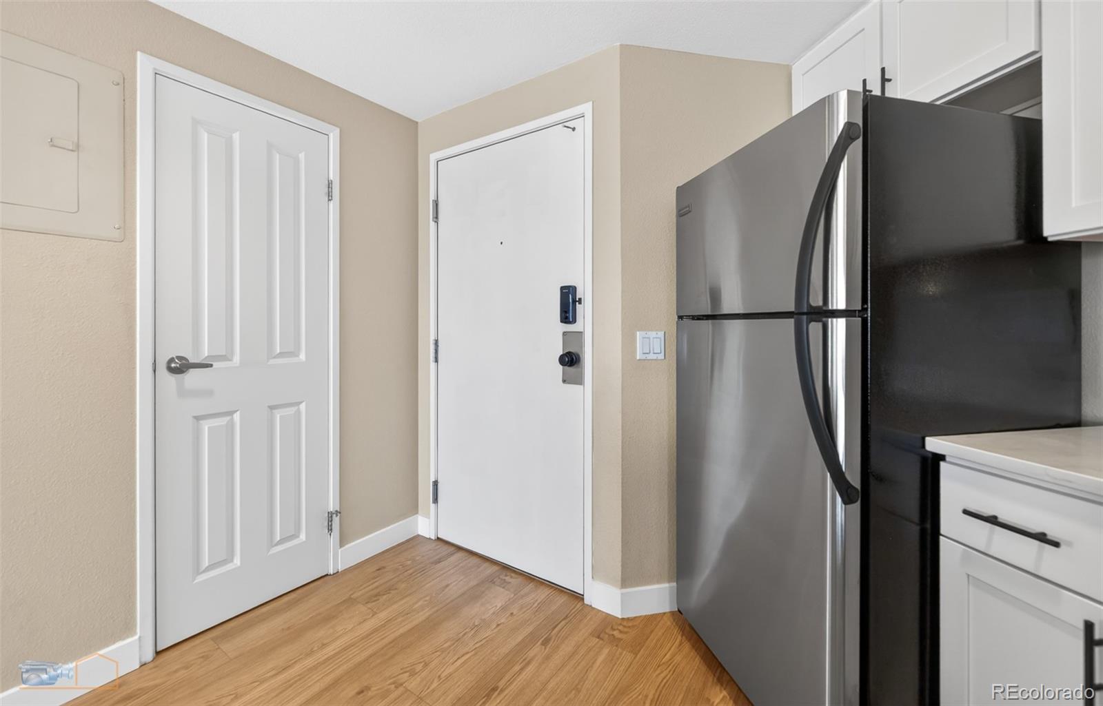 100 Park Avenue 1305