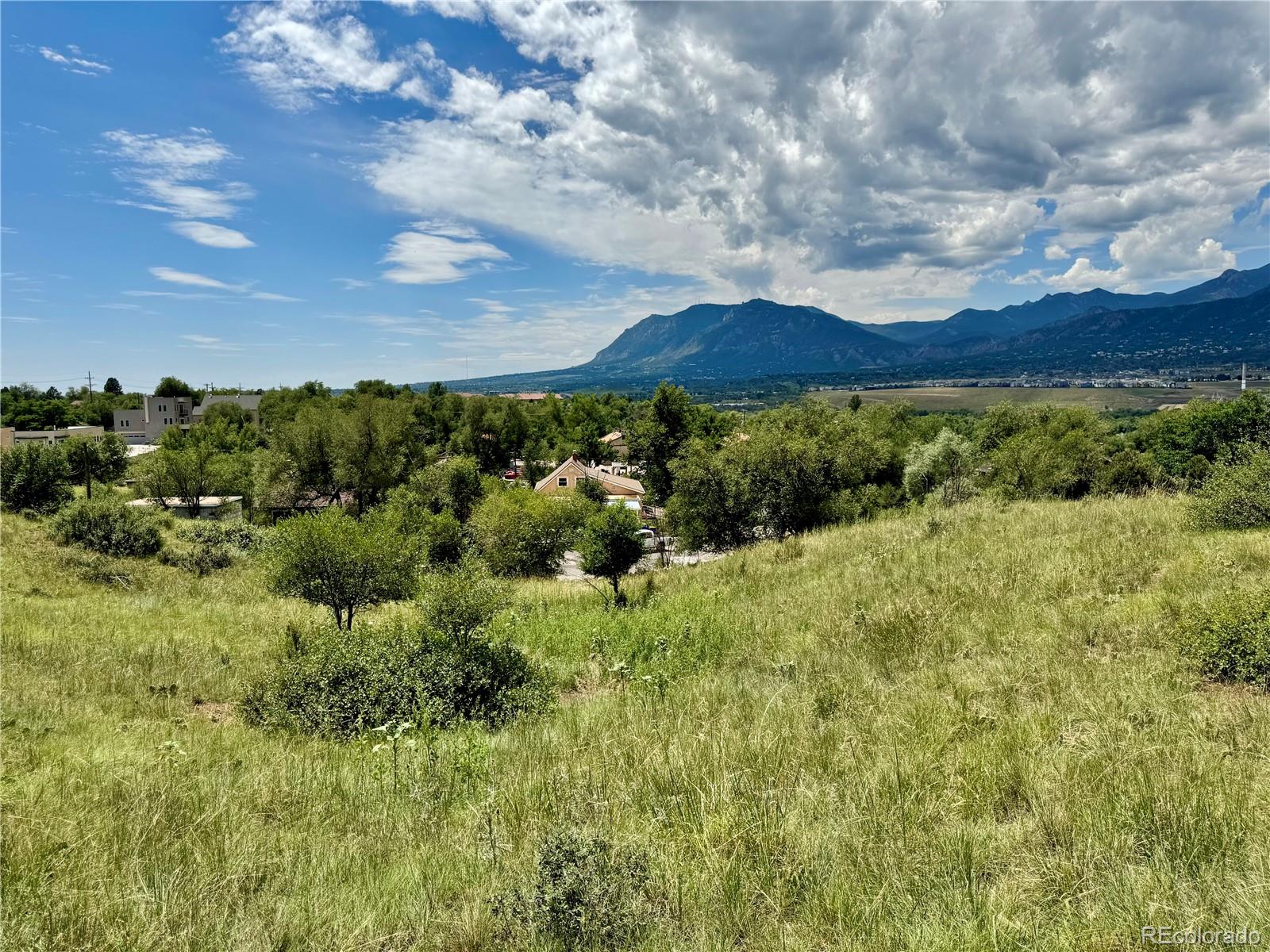 1502 Manitou Boulevard