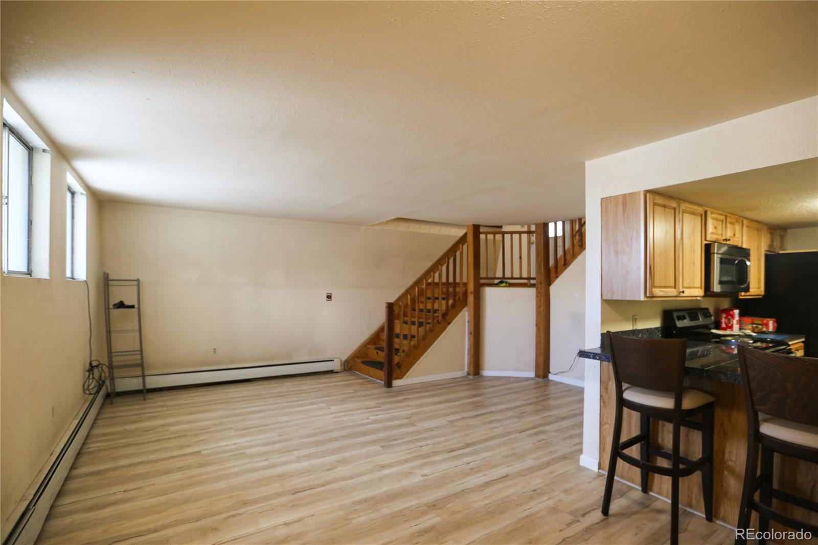 921 Fairview Boulevard 13