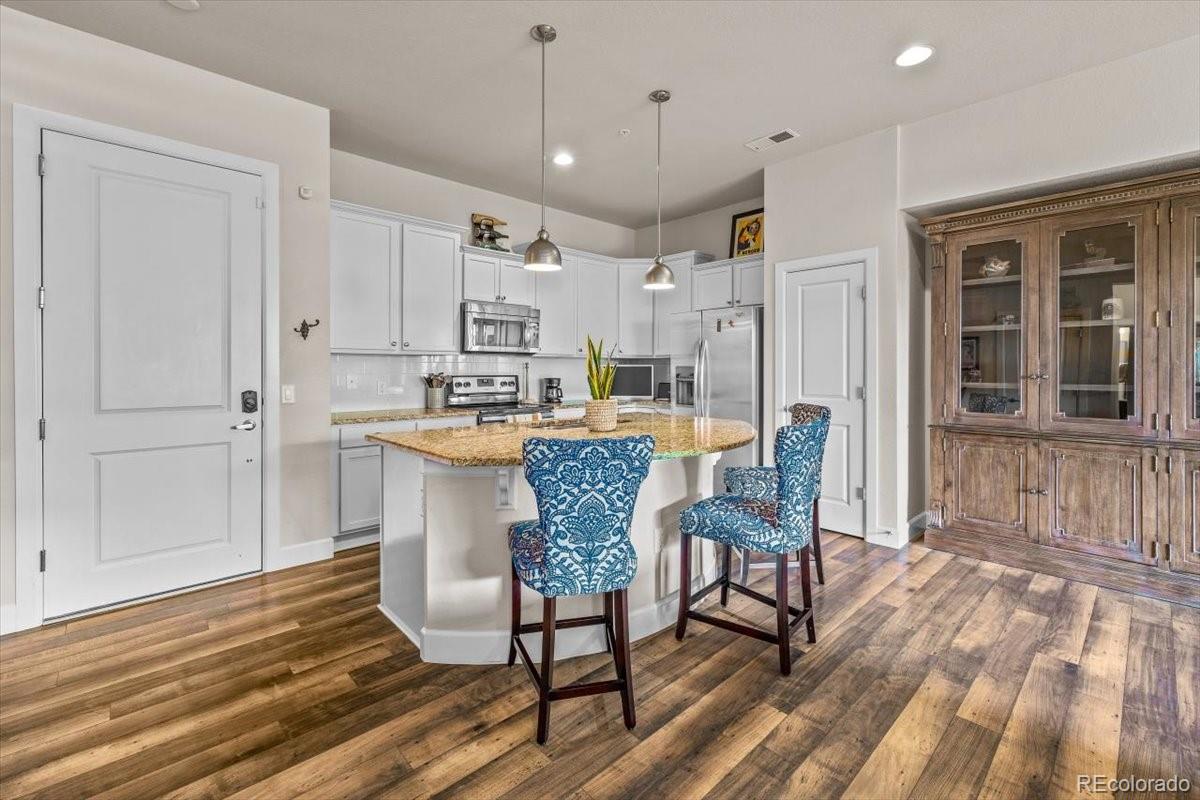 303 Inverness Way 208