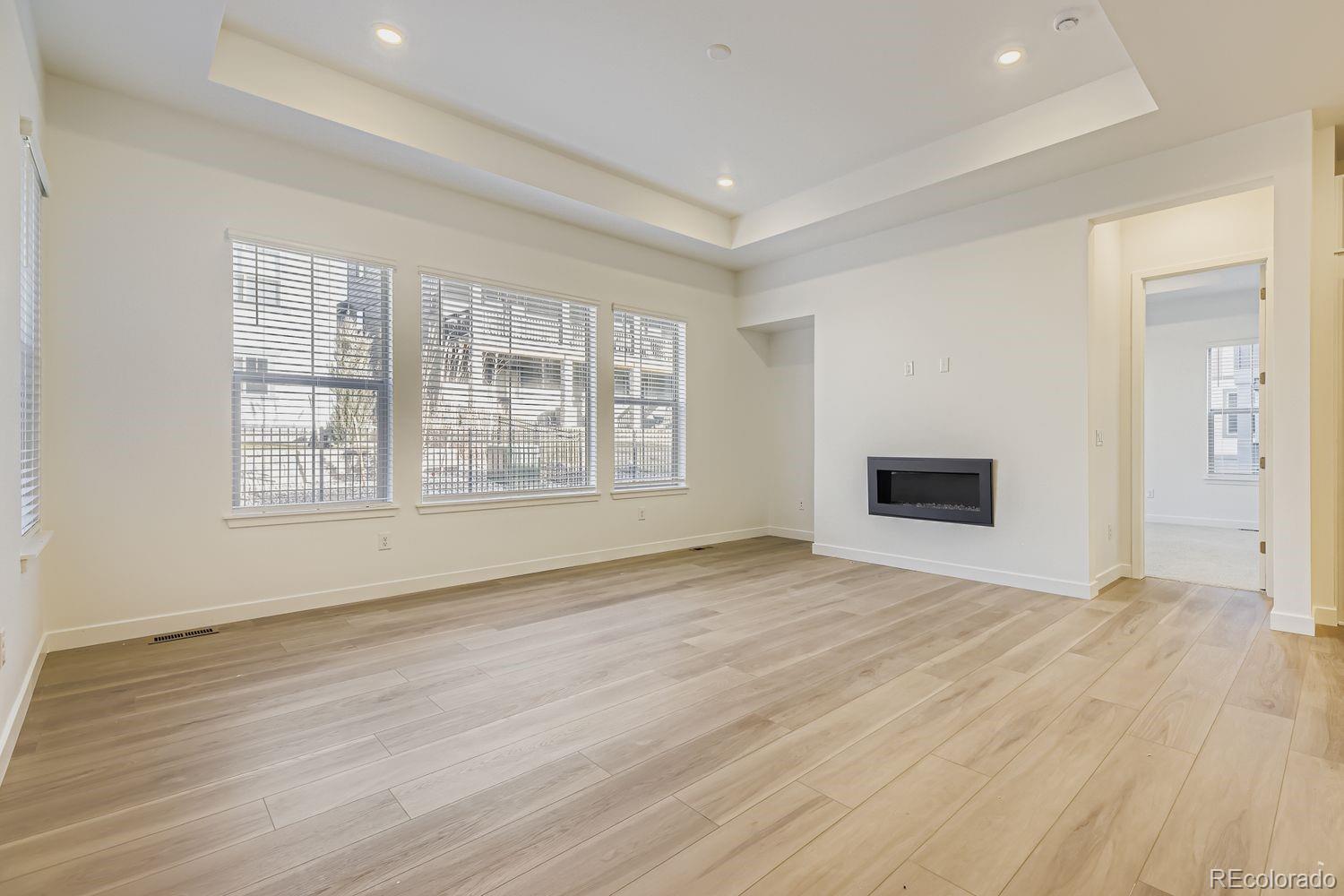 15413 W Dequesne Avenue