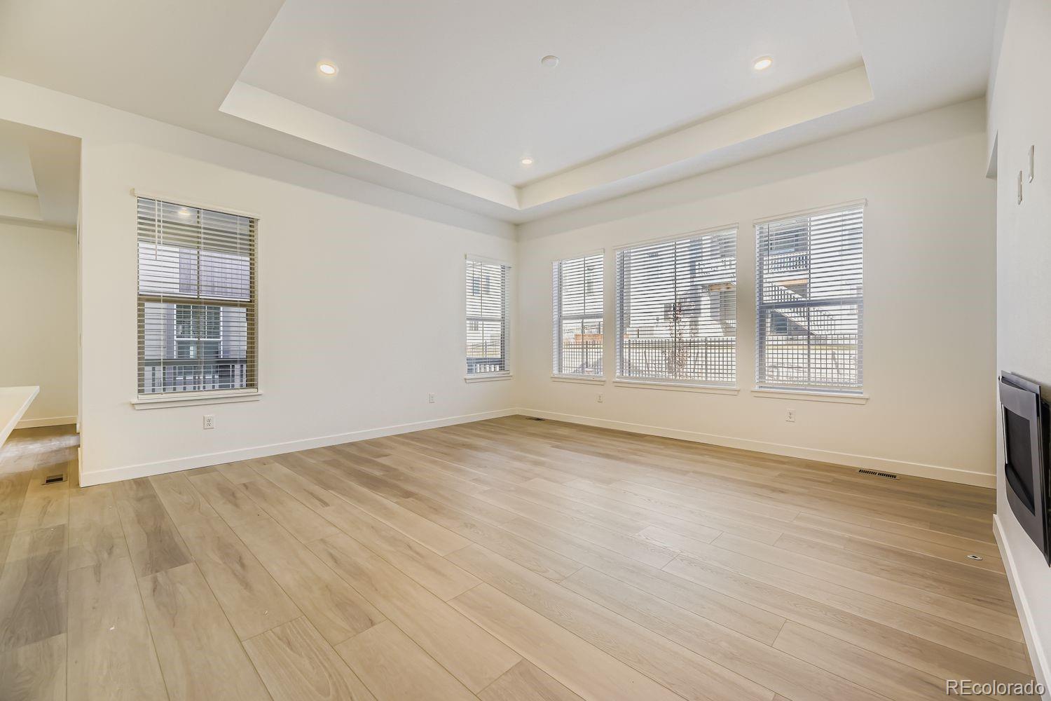 15413 W Dequesne Avenue